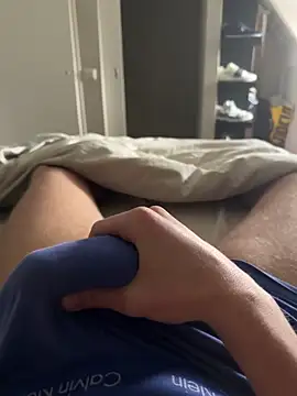 Robertocavall online show from March 14, 1:38 pm