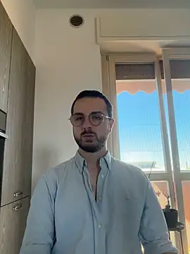 Snapshot of ItalianAlex chatting on June 11, 8:34 am ItalianAlex online show from June 11, 8:34 am