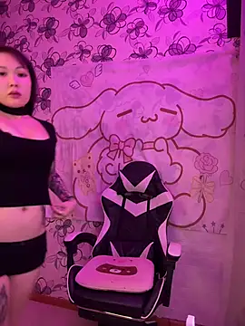 YukiiTYAN online show from July 21, 2:30 pm