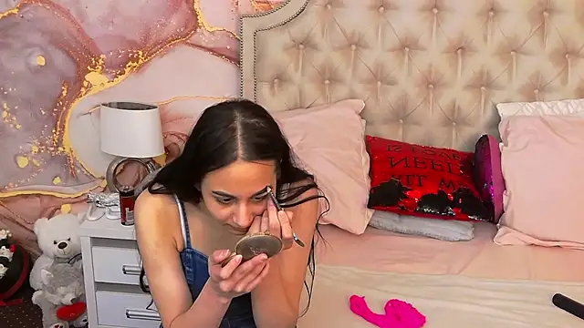 LexiPlay online show from April 2, 4:54 am