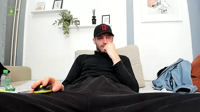 Deymond Russo online show from April 1, 5:30 am