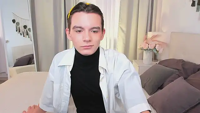 Ian Harrickton online show from March 16, 5:35 am