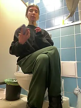 Bubble Chloe online show from February 24, 2:26 pm