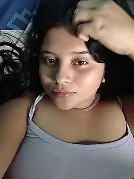 Salome Vivas online show from May 20, 1:28 pm