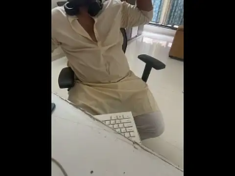 Snapshot of Rah0091 chatting on March 19, 7:12 am Rah0091 online show from March 19, 7:12 am