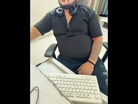 Snapshot of Rah0091 chatting on March 23, 6:34 pm Rah0091 online show from March 23, 6:34 pm