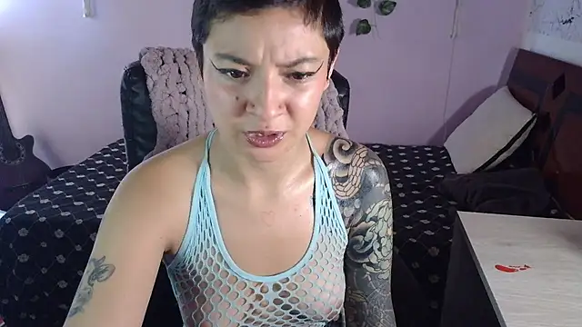 Snapshot of juaaanaaa chatting on February 13, 12:12 pm juaaanaaa online show from February 13, 12:12 pm