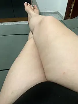 Snapshot of Maeefilha502 chatting on February 9, 11:14 am Maeefilha502 online show from February 9, 11:14 am