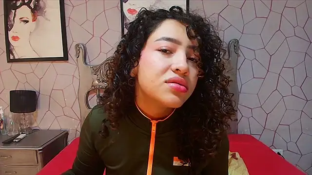 meganrousx online show from March 31, 12:16 pm