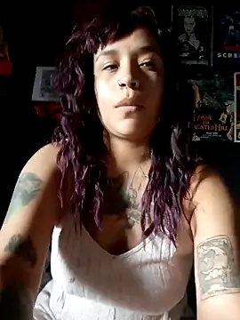 Snapshot of GingerLara chatting on February 9, 9:52 pm GingerLara online show from February 9, 9:52 pm