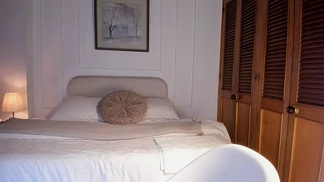 ConnieDeep online show from March 27, 9:42 am