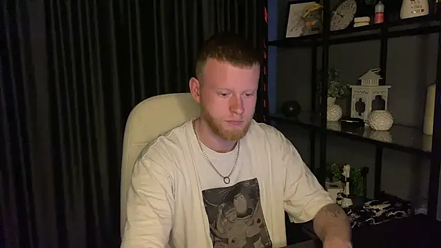 Snapshot of Adam_ice chatting on March 28, 3:50 am Adam ice online show from March 28, 3:50 am