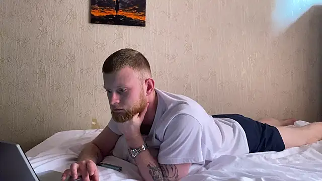 Snapshot of Adam_ice chatting on April 1, 6:36 am Adam ice online show from April 1, 6:36 am