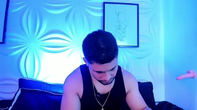 valenssio moretti online show from May 6, 2:29 am