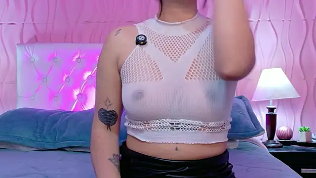 Mia Cherry   online show from May 18, 1:17 pm