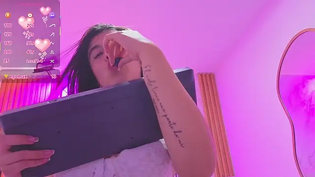 alice ar online show from February 3, 2:53 am