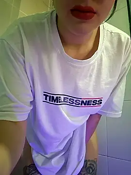 Artt Juli online show from February 13, 4:47 pm