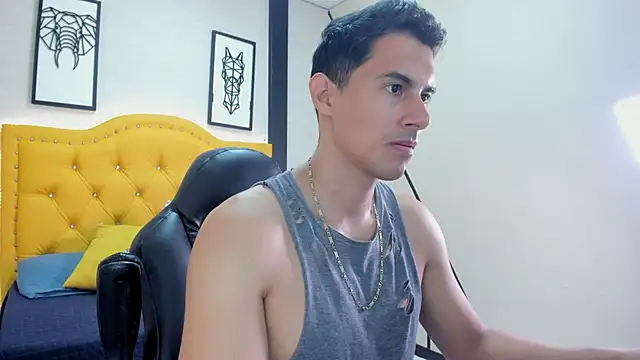 Mike Conors online show from March 3, 1:45 am