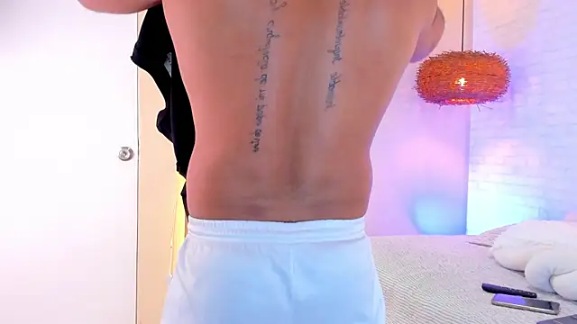 jekvalentino online show from July 10, 7:27 pm