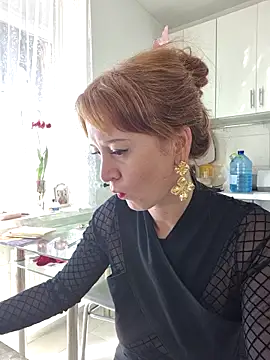 LanaBananaa  online show from March 13, 12:01 pm