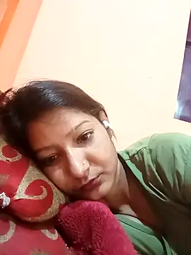 Snapshot of Ayesharani1 chatting on April 14, 10:43 am Ayesharani1 online show from April 14, 10:43 am