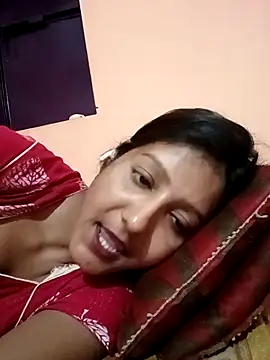 Snapshot of Ayesharani1 chatting on April 19, 12:54 am Ayesharani1 online show from April 19, 12:54 am