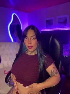 Annie Alicee online show from February 4, 1:28 pm