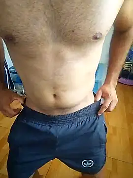 Snapshot of thom_1 chatting on February 16, 6:48 pm thom 1 online show from February 16, 6:48 pm