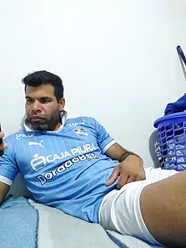 Snapshot of thom_1 chatting on March 2, 2:25 am thom 1 online show from March 2, 2:25 am