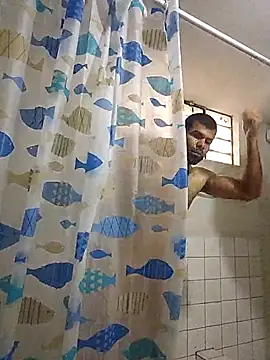 Snapshot of thom_1 chatting on March 20, 12:21 pm thom 1 online show from March 20, 12:21 pm