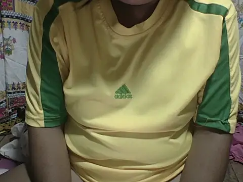 Pinaymorenabebe12 online show from February 5, 8:24 pm