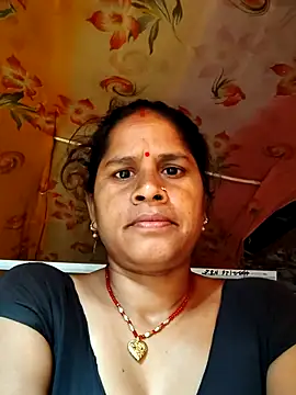 Snapshot of Hot_kiran4 chatting on April 5, 1:36 am Hot kiran4 online show from April 5, 1:36 am