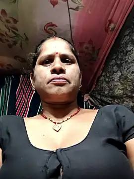 Snapshot of Hot_kiran4 chatting on April 7, 2:17 pm Hot kiran4 online show from April 7, 2:17 pm