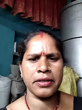 Snapshot of Hot_kiran4 chatting on April 18, 5:06 pm Hot kiran4 online show from April 18, 5:06 pm