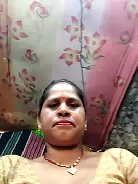 Snapshot of Hot_kiran4 chatting on April 20, 10:29 am Hot kiran4 online show from April 20, 10:29 am