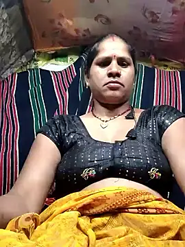 Snapshot of Hot_kiran4 chatting on April 22, 3:35 pm Hot kiran4 online show from April 22, 3:35 pm