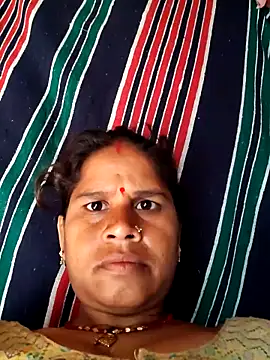 Snapshot of Hot_kiran4 chatting on May 7, 1:22 am Hot kiran4 online show from May 7, 1:22 am