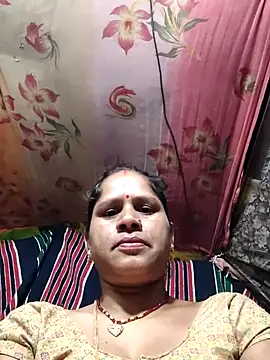 Snapshot of Hot_kiran4 chatting on May 9, 12:27 am Hot kiran4 online show from May 9, 12:27 am