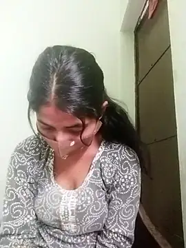 Snapshot of Kitti-Sharma chatting on March 25, 8:42 am Kitti-Sharma online show from March 25, 8:42 am