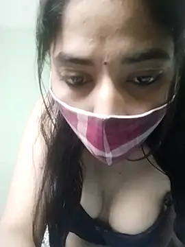 Snapshot of Kitti-Sharma chatting on March 28, 8:03 am Kitti-Sharma online show from March 28, 8:03 am