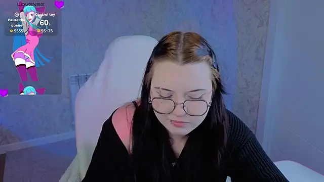Kira G0ld online show from July 9, 5:06 pm