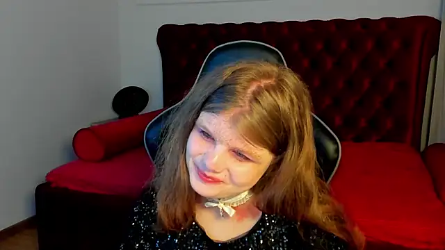 ChloeHalses online show from April 29, 5:22 am