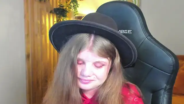 ChloeHalses online show from May 10, 5:07 pm