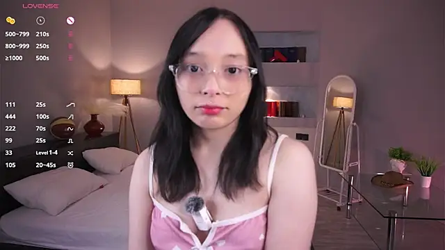 HannaHayles online show from February 5, 5:28 pm