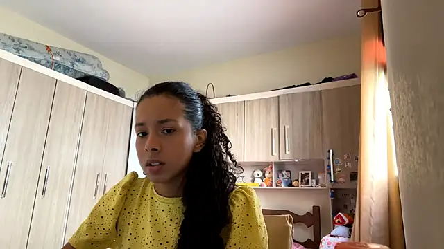 KayleenStoyanoff online show from March 26, 12:44 pm