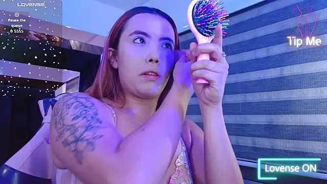 ashlyngp online show from February 7, 3:32 am