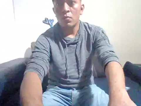 Snapshot of Alansmenxxx chatting on February 8, 6:17 am Alansmenxxx online show from February 8, 6:17 am