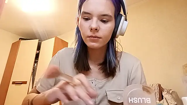 Snapshot of CakedDecaf chatting on February 3, 4:23 pm CakedDecaf online show from February 3, 4:23 pm