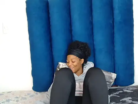 ForeverSexy  online show from February 7, 6:11 pm