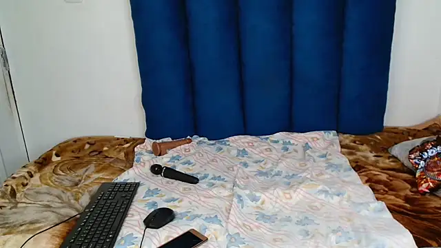 ForeverSexy  online show from February 23, 7:17 am